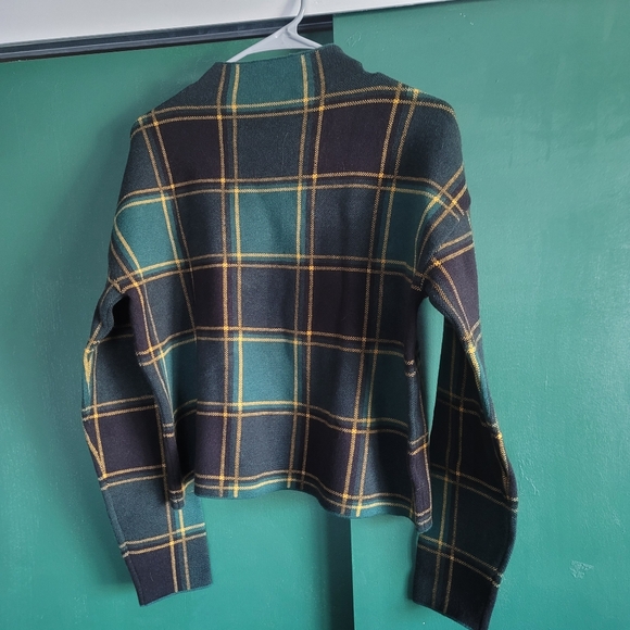Tahari Plaid Tarton Sweater Size Med - Picture 2 of 8